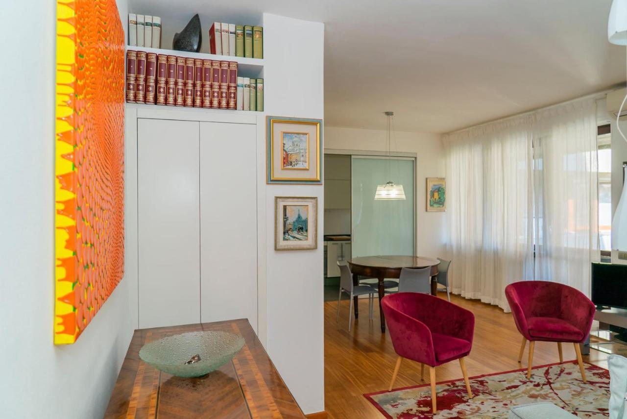 Trilocale Como Centro, Esclusivo 100 Mq Con 3 Balconi Exteriér fotografie